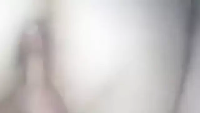 Islak bir kadınla Kazakistan seks sahnesinin yakın çekimi.
